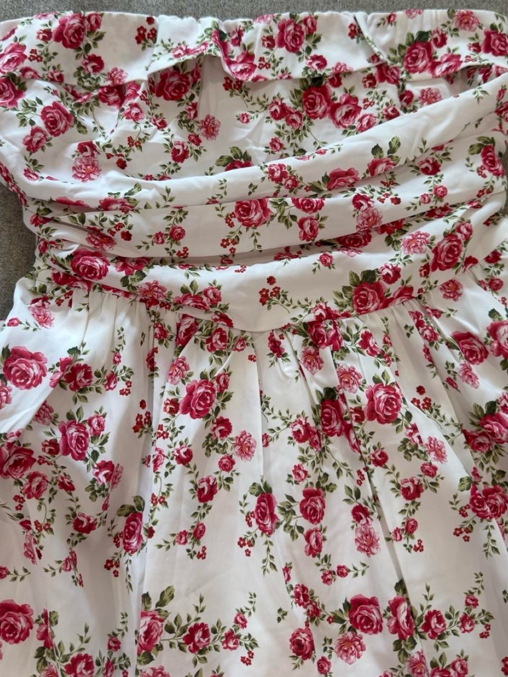 Like New Hello Molly White Strapless Dress with Pink Rose and Green Leaf Print